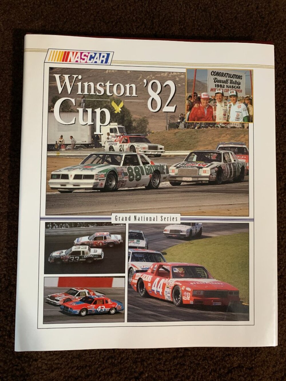 Vintage "like new" Nascar Winston Cup Book   "1982"
